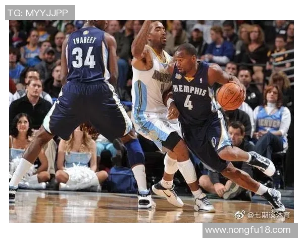 热火八人得分上双火力全开 阿德巴约约维奇领衔大胜灰熊